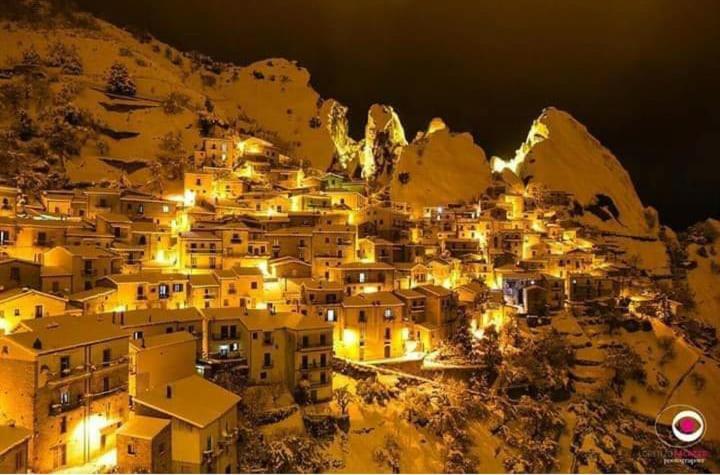 Bed and Breakfast Il Gelsomino Castelmezzano Exterior foto